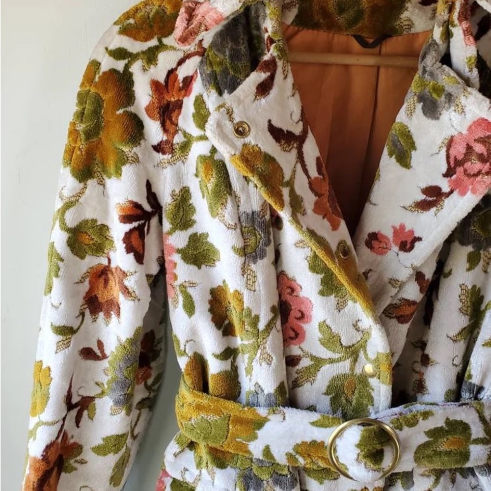 Vintage 1960’s Floral Women's Jacket with Belt - 10